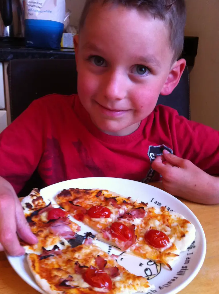 Kids vs Adults Homemade Pizza Challenge, Lay The Table