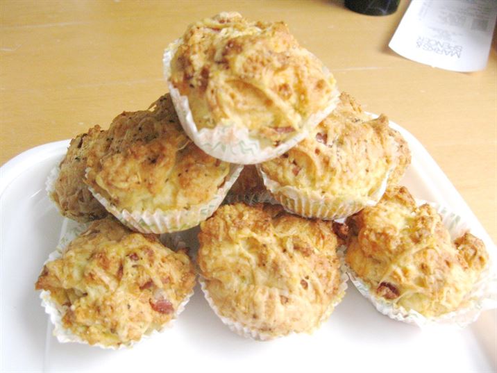 Marvellously Moreish Cheesey Bacon Muffins, Lay The Table