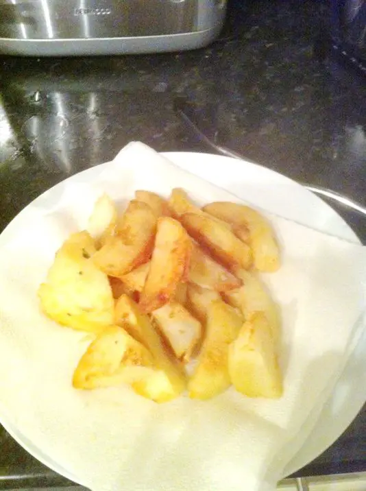 Sous Vide Wagyu Sirloin and Thrice-Cooked Chips, Lay The Table