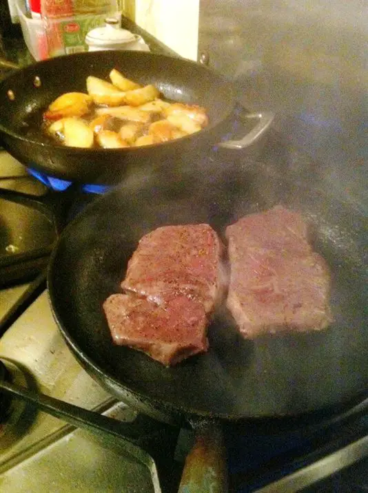 Sous Vide Wagyu Sirloin and Thrice-Cooked Chips, Lay The Table