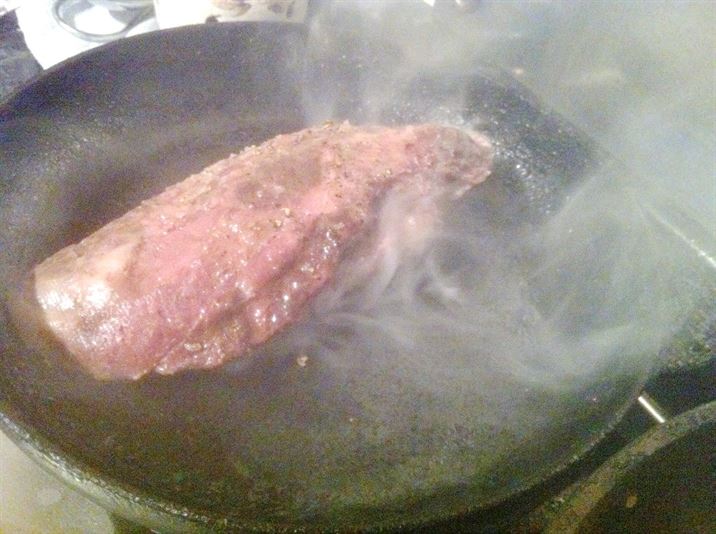 How to cook pork medium-rare using Iberico pork presa, Lay The Table
