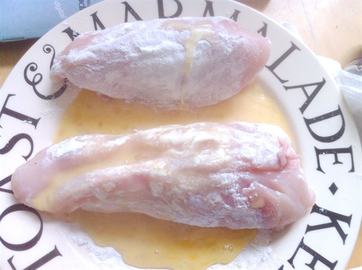 Dolcelatte-stuffed Chicken Kievs, Lay The Table