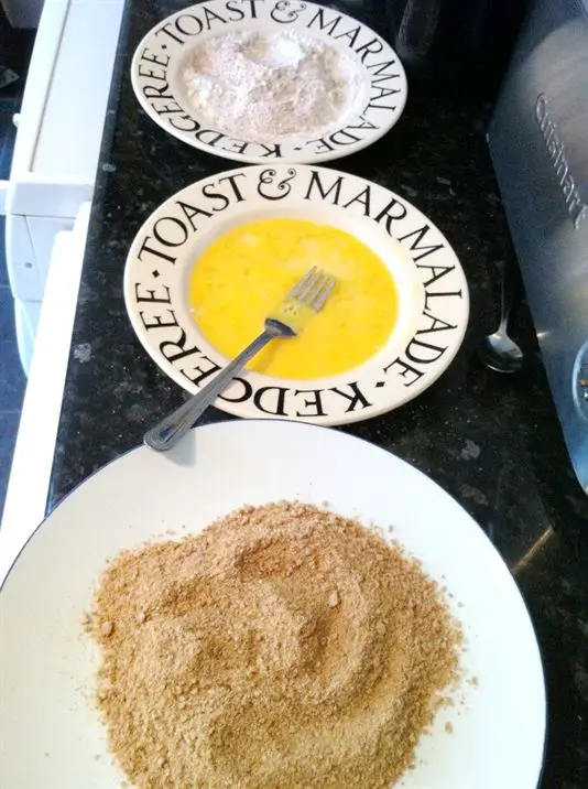 Spicy Crumbed Chicken Breast with Mustard-Mayo Potato Salad, Lay The Table