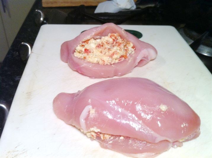 Feta &#038; Roasted Red Pepper-Stuffed Chicken Breasts Wrapped in Parma Ham, Lay The Table