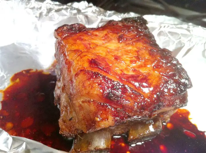 Gok Wans Sticky Pork Belly with Five-Spice Apple Wedges, Lay The Table