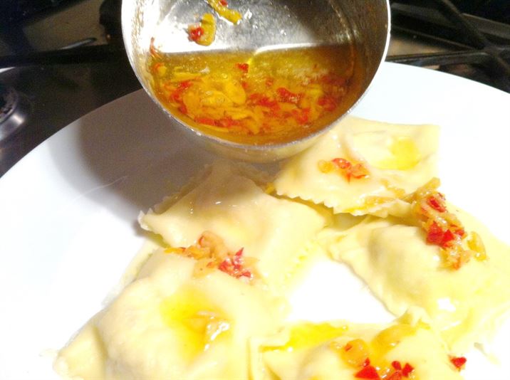 Goats Cheese &#038; Walnut-Stuffed Ravioli with Chilli and Garlic Butter, Lay The Table