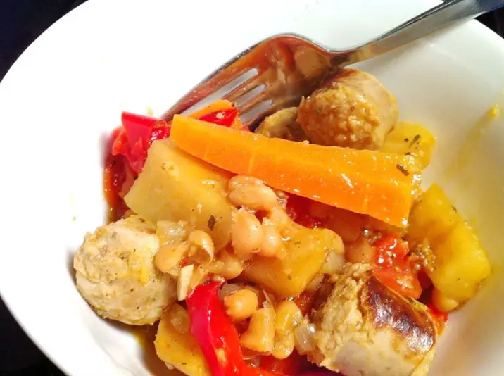 Simple Slow Cooker Sausage Hotpot, Lay The Table