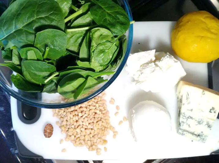 Delia Smiths Spinach and Ricotta Lasagne with Pine Nuts, Lay The Table