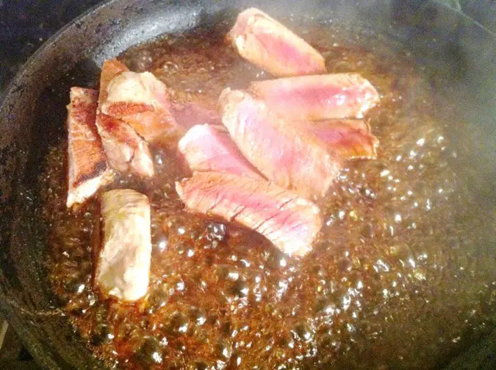 Exotic Meats Taste Test: Zebra Fillet Steaks with Teriyaki Sauce and Coconut Rice, Lay The Table