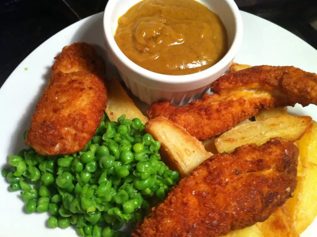 Posh Chicken, Chips, Mushy Peas and Chip Shop-Style Curry Sauce, Lay The Table