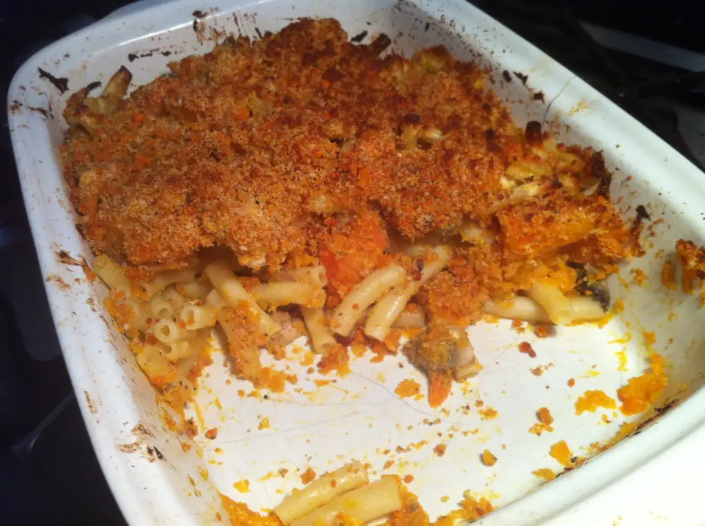 Cooking For Kids: Ellas Kitchens Chicken, Squash and Carrot Macaroni Bake, Lay The Table