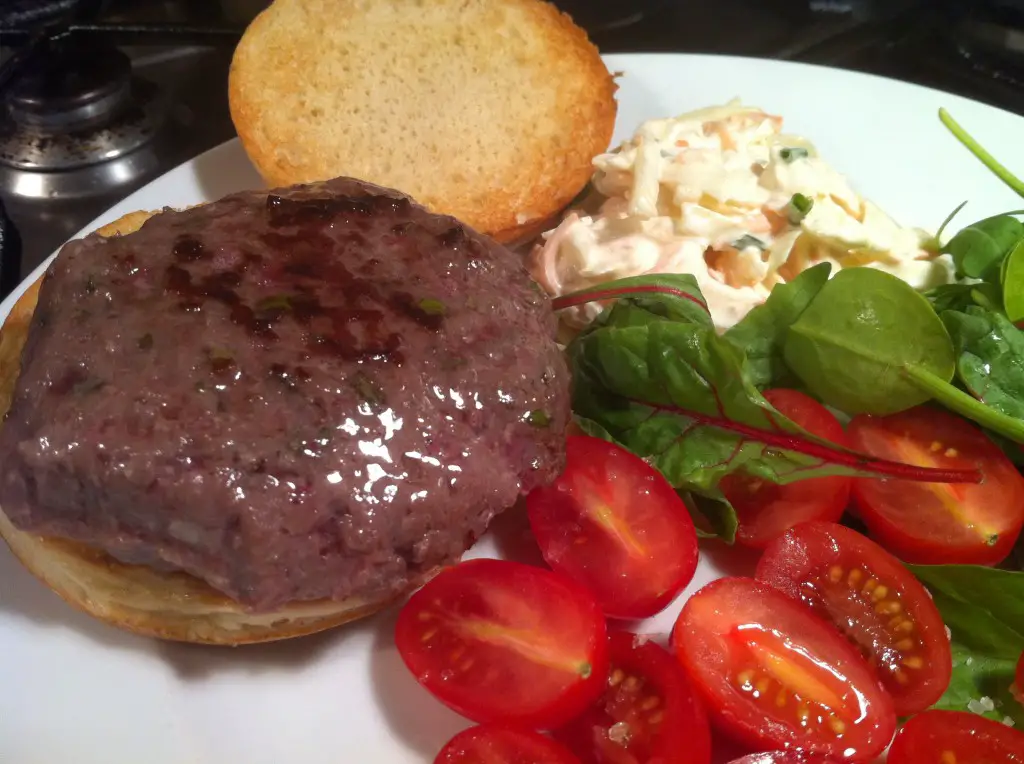 Rosemary &#038; Thyme Burgers, Lay The Table