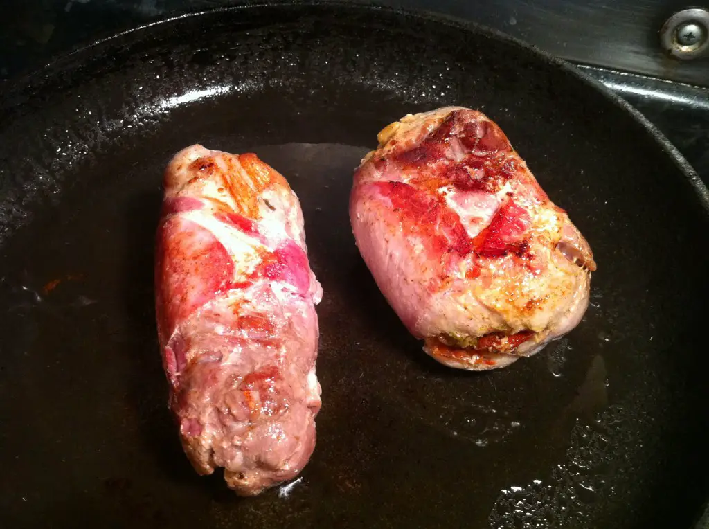 Pork Fillet Stuffed with Olives and Sun-dried Tomatoes, Lay The Table