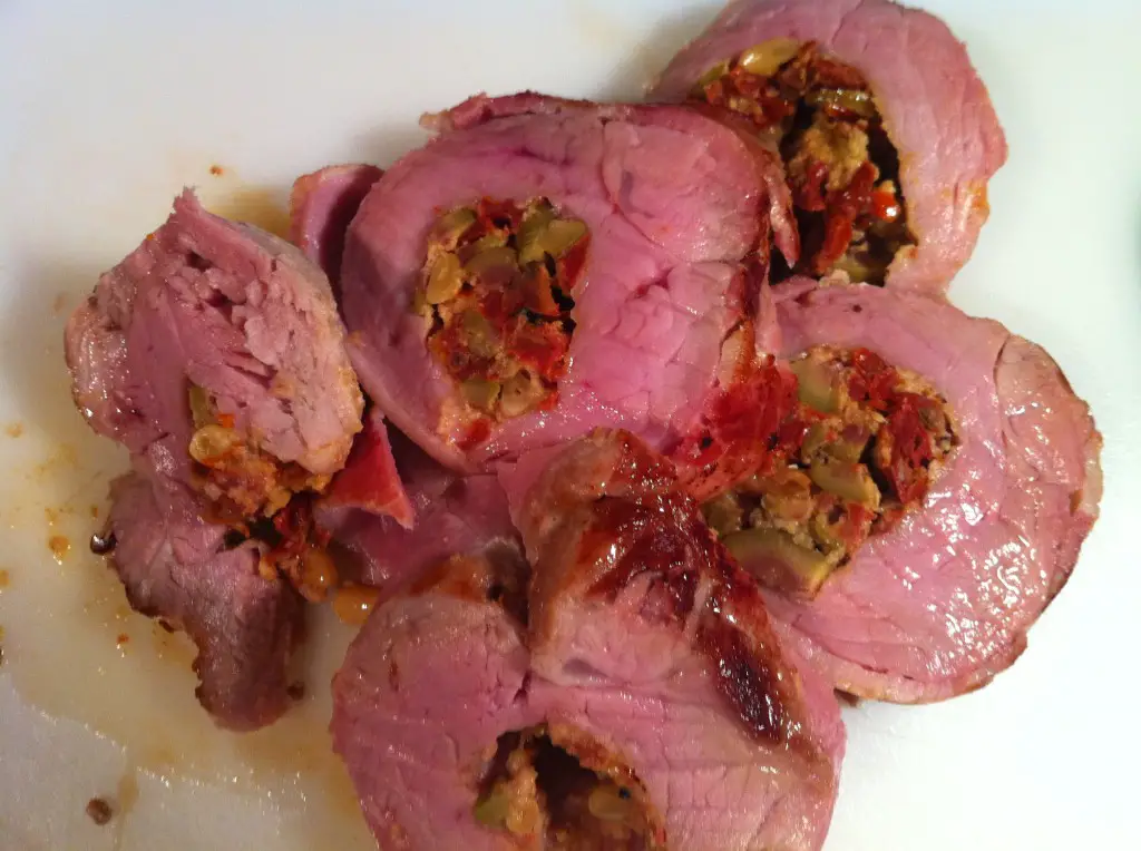 Pork Fillet Stuffed with Olives and Sun-dried Tomatoes, Lay The Table