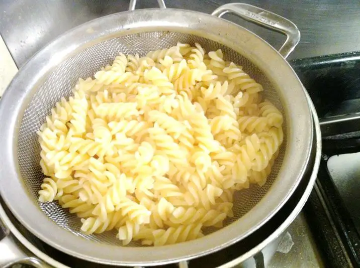 Veggie Pasta Bake with an Applewood Spreadable Smoky Twist, Lay The Table