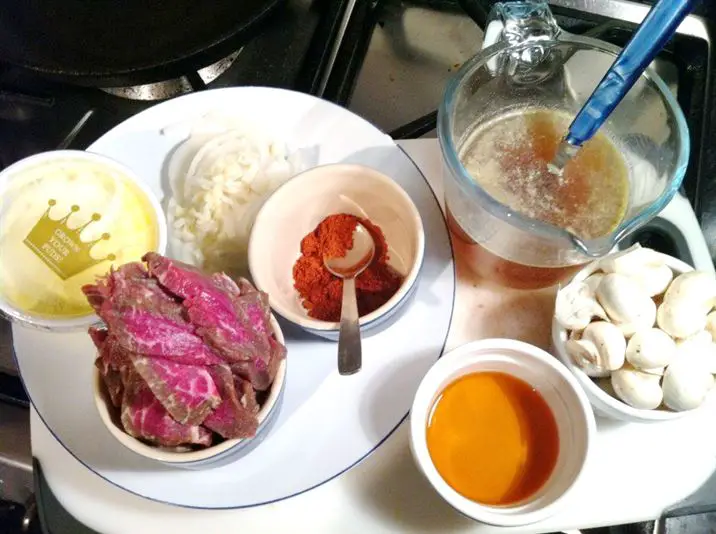 Fillet of Beef Stroganoff with Roddas Clotted Cream, Lay The Table