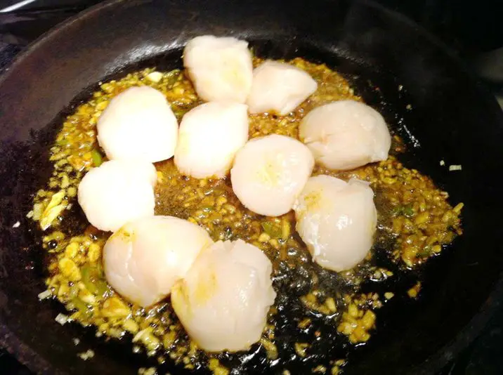 Indian-Spiced King Scallops in Lurpak Clarified Butter, Lay The Table