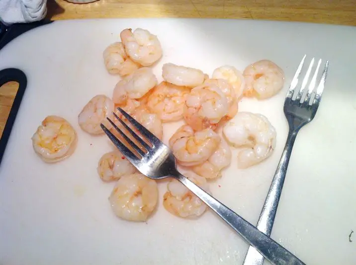 Lurpak Food Adventures: Potted King Prawns with Pink Peppercorns and Tarragon, Lay The Table