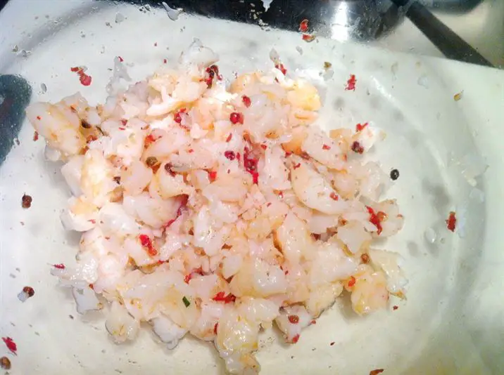 Lurpak Food Adventures: Potted King Prawns with Pink Peppercorns and Tarragon, Lay The Table