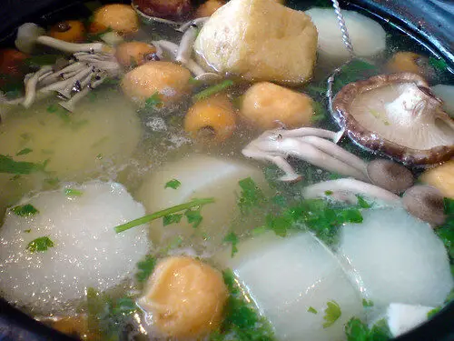 How To Make Chinese Hot Pot, Lay The Table