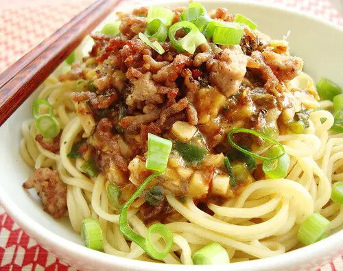 How To Make Sichuan Dan Dan Mian, Lay The Table