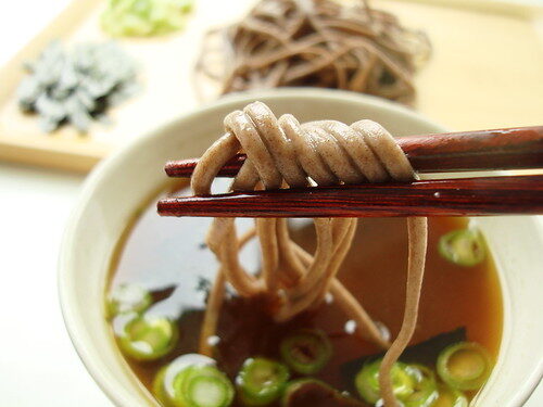 How To Make Japanese Zaru Soba, Lay The Table