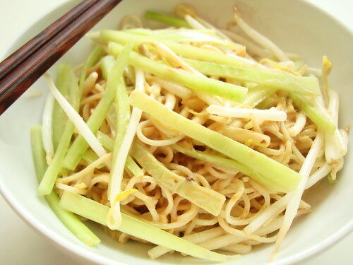 How To Make Chinese Cold Noodles, Lay The Table