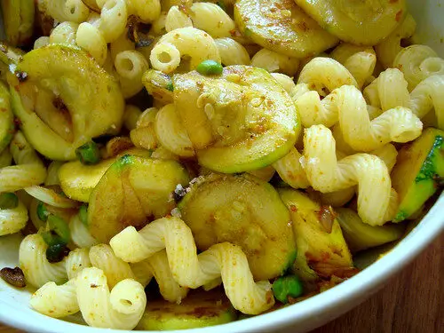 How To Make Indian Vegetarian Desi Pasta, Lay The Table