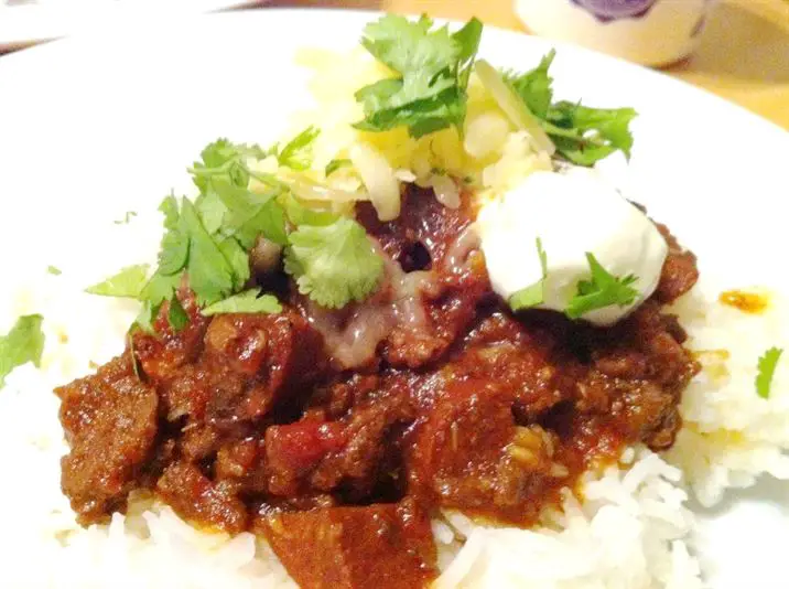 Beef and chorizo chilli, Lay The Table