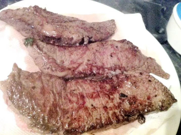 Stove-top sirloin with pan-roasted potatoes and Tuscan kale, Lay The Table