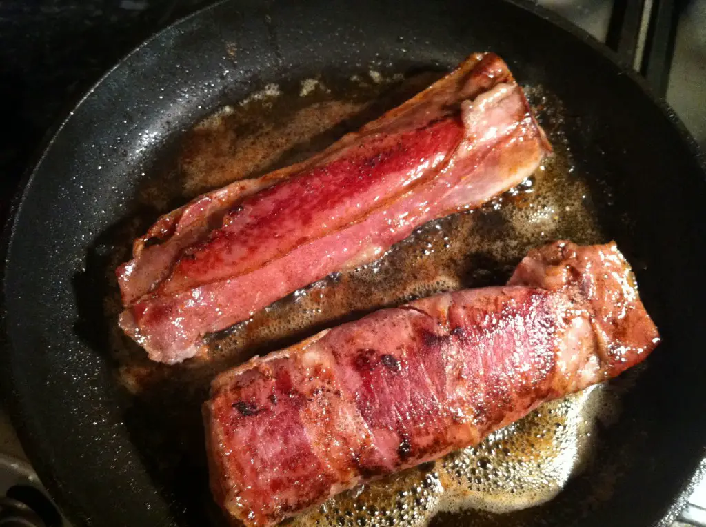 Springbok Fillet wrapped in Parma Ham with Port &#038; Cranberry Sauce, Lay The Table