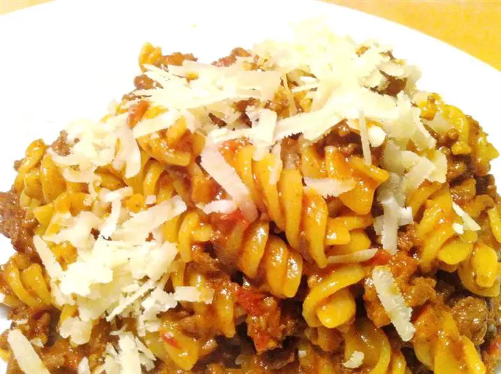 Slow Cooker Mince, Marmite and Five-Spice Ragu with Fusili, Lay The Table