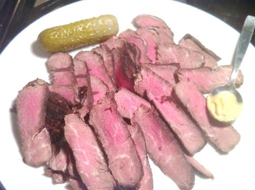 Mulled Wine-Poached Fillet Steak (or how I rescued dinner from the brink of disaster), Lay The Table