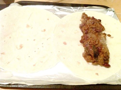 Spicy Mexican Chilli-Choc Burritos with Fresh Coriander and Soured Cream, Lay The Table