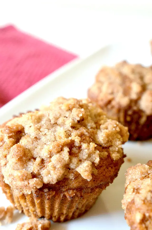 Brown Sugar &#038; Maple Apple Crumb Muffins, Lay The Table