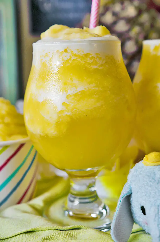 Lay The Table&#039;s Disneyland Week: Champagne Dole Whip Floats, Lay The Table
