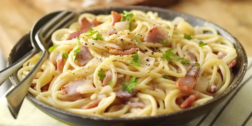 Mary Berry&#8217;s Perfect Spaghetti Carbonara, Lay The Table