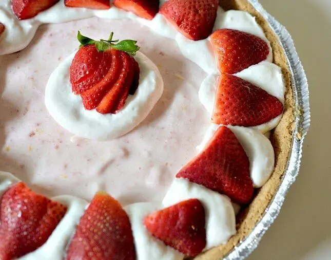 Vegan Strawberry Chiffon Pie, Lay The Table