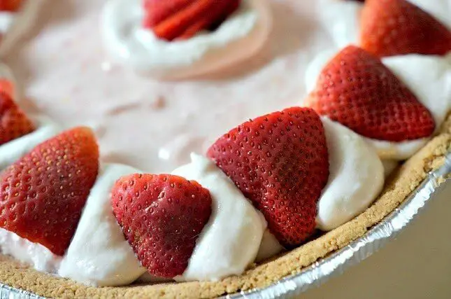 Vegan Strawberry Chiffon Pie, Lay The Table