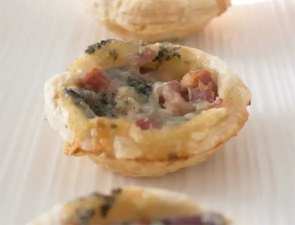 Stilton, Bacon And Red Onion Tartlets, Lay The Table