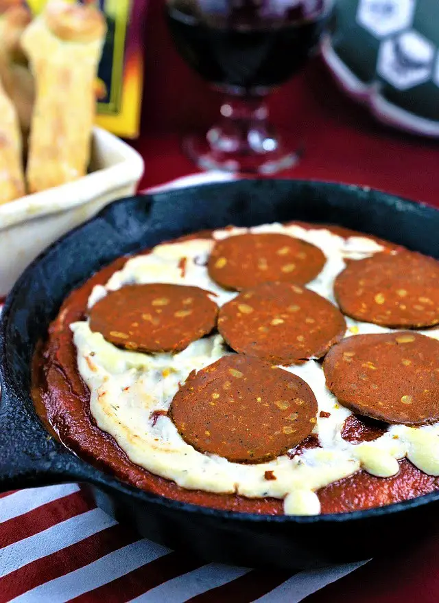 Quick and Easy Vegan Pizza Dip, Lay The Table