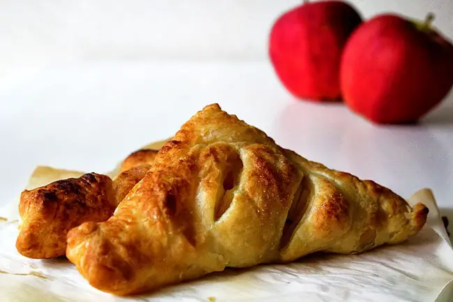 Vegan Apple Turnovers (Inspired by Once Upon a Time!), Lay The Table