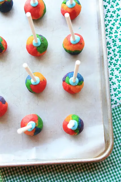 Rainbow Cake Pops, Lay The Table