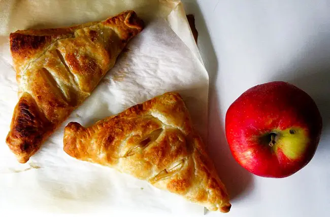 Vegan Apple Turnovers (Inspired by Once Upon a Time!), Lay The Table