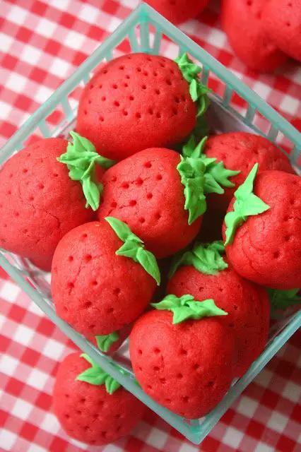 Strawberry Sugar Cookies~Take 2, Lay The Table