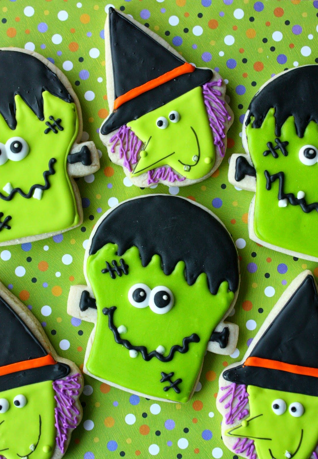 Frankenstein and Witch Cookies, Lay The Table