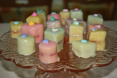 Petit Fours, Lay The Table