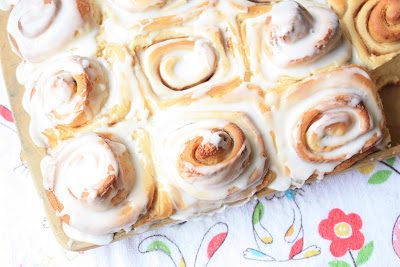 Cinnamon Rolls, Lay The Table