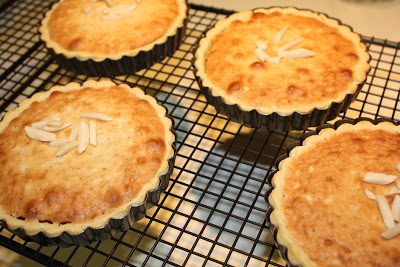 Bakewell Tart…er…pudding, Lay The Table