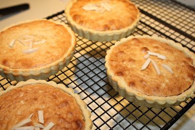 Bakewell Tart…er…pudding, Lay The Table